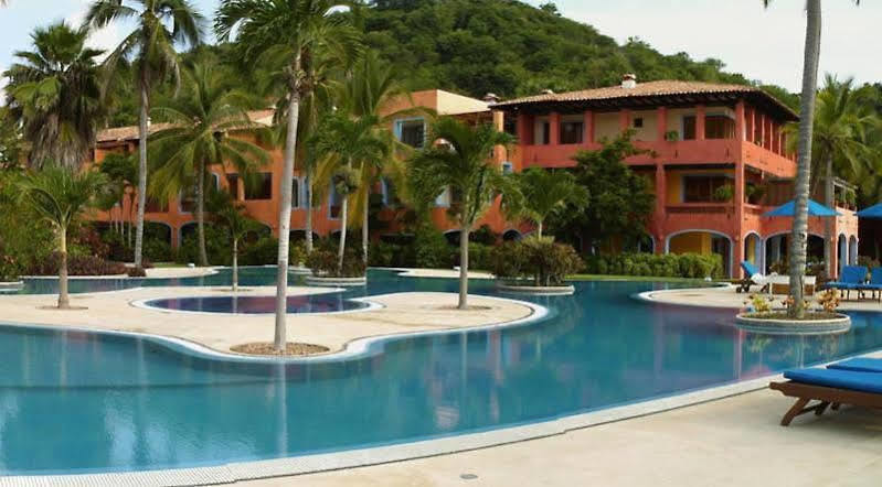 Playa Rosa Bungalows カレイェス エクステリア 写真